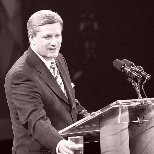 Harper,-Stephen-Prime Minister of Canada Le Premier Ministre du Canada le très honorable Stephen Harper.jpg