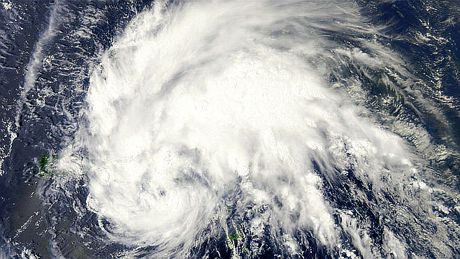 photo-satellite-de-l-ouragan-irene-diffusee-par-la-nasa-23-aout.jpg
