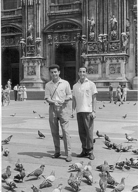 Jacques Cohen et son ami Raphy Aflalo  Rafalfa zal a Rome en 1958.jpg