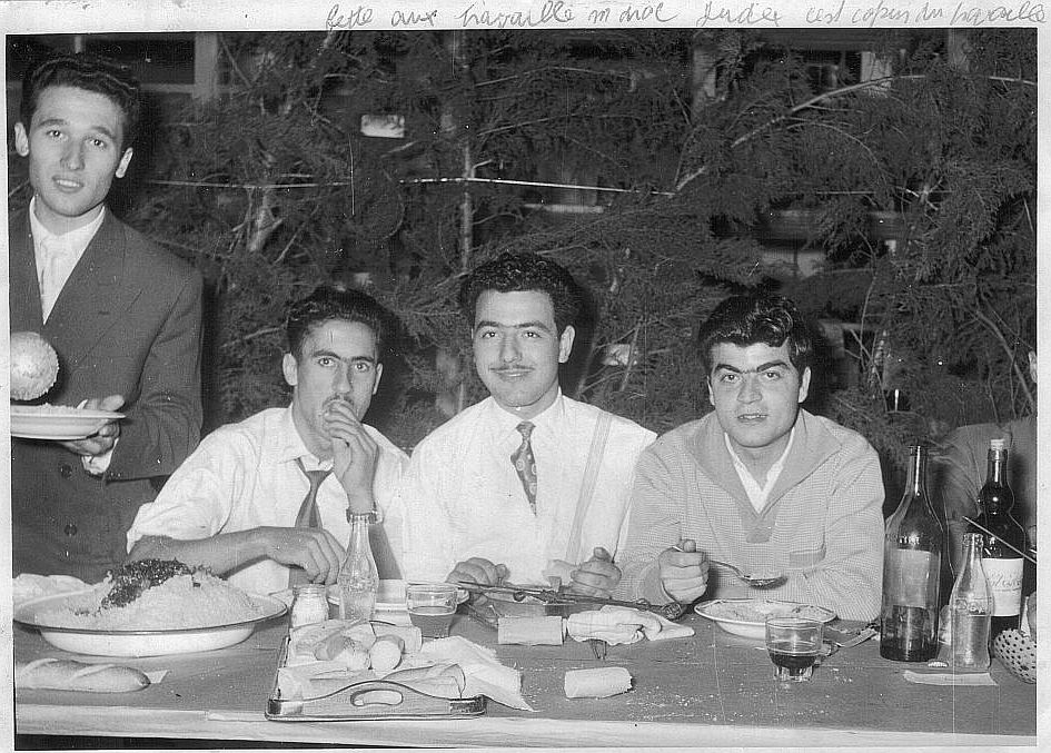 Judex et ses amis a la SINOMA pendant les fetes de fin d\'annee, debut 1950.jpg