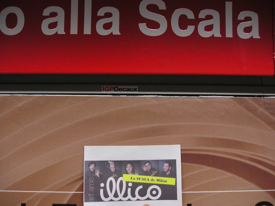 illico a la SCALA de Milan metro.jpg