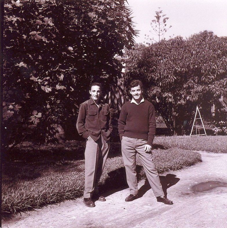 Raphy et Rafalfa au jardin du triangle de vue, rabat fin des années 1950.jpg