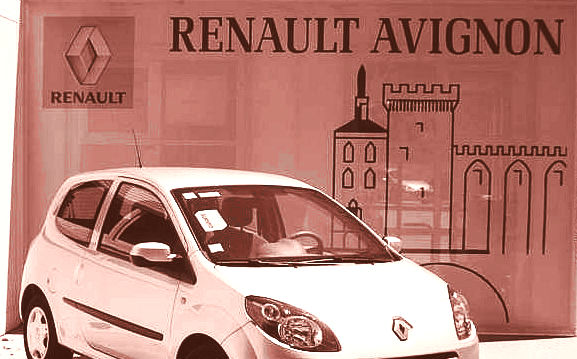 Avignon, les voitures Renault.jpg