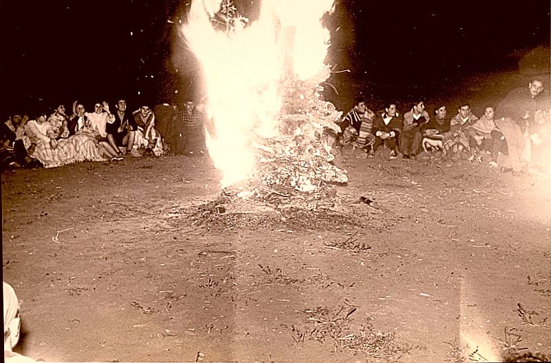 Sortie des EIM de Rabat, feu et flamme de camp..vers début années 50.jpg