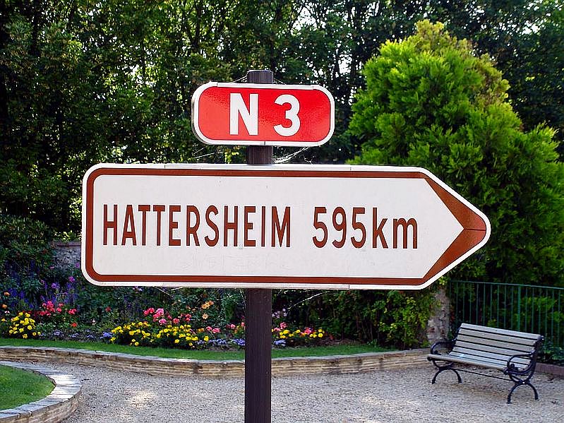 Sarcelles-Panneau indicatif du square d\'Hattersheim.jpg