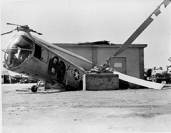 Cet helo..This Helo was the same type as the preceding one but a different one. Accident occurred when it hit the building upon descent.jpg