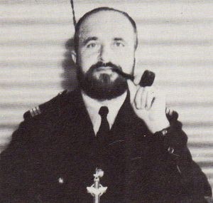 Capitaine Meurisse, Aumônier Groupe Halifax - curé d\'Ifrane.jpg
