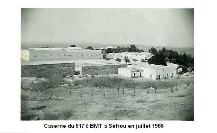 caserne du 517é BMT à sefrou en juillet 1956.jpg