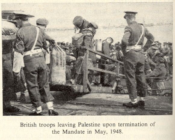 soldats britanniques quittant Eretz Israel sur navire depart de Haifa,  Mai 1948.1.jpg