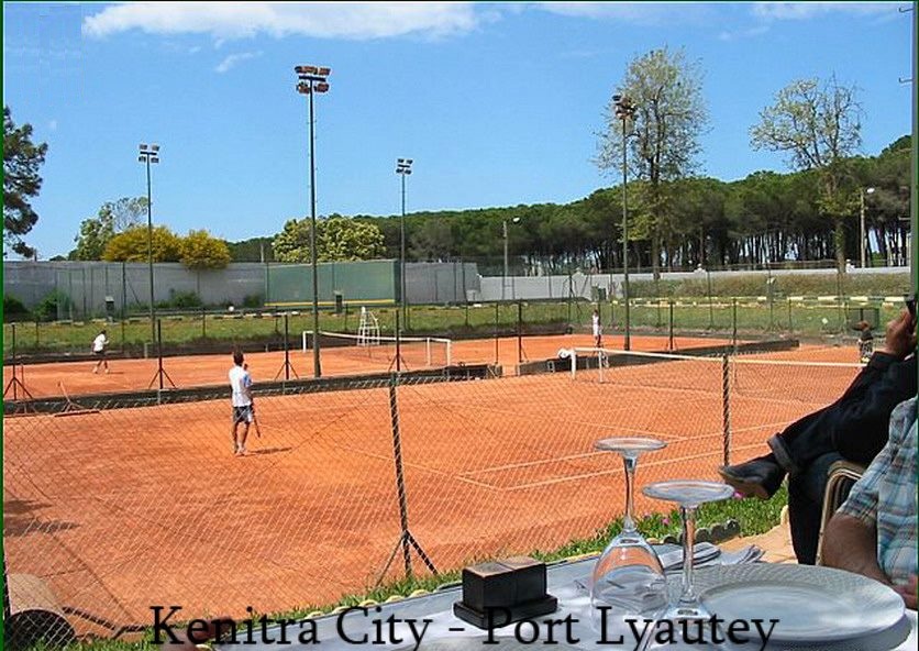 Les courts de tennis de Kénitra..jpg