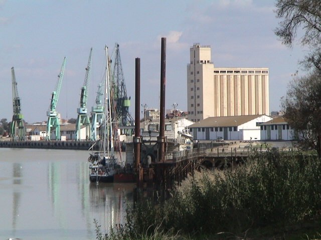 Port-kenitra,lport fluvial.jpg