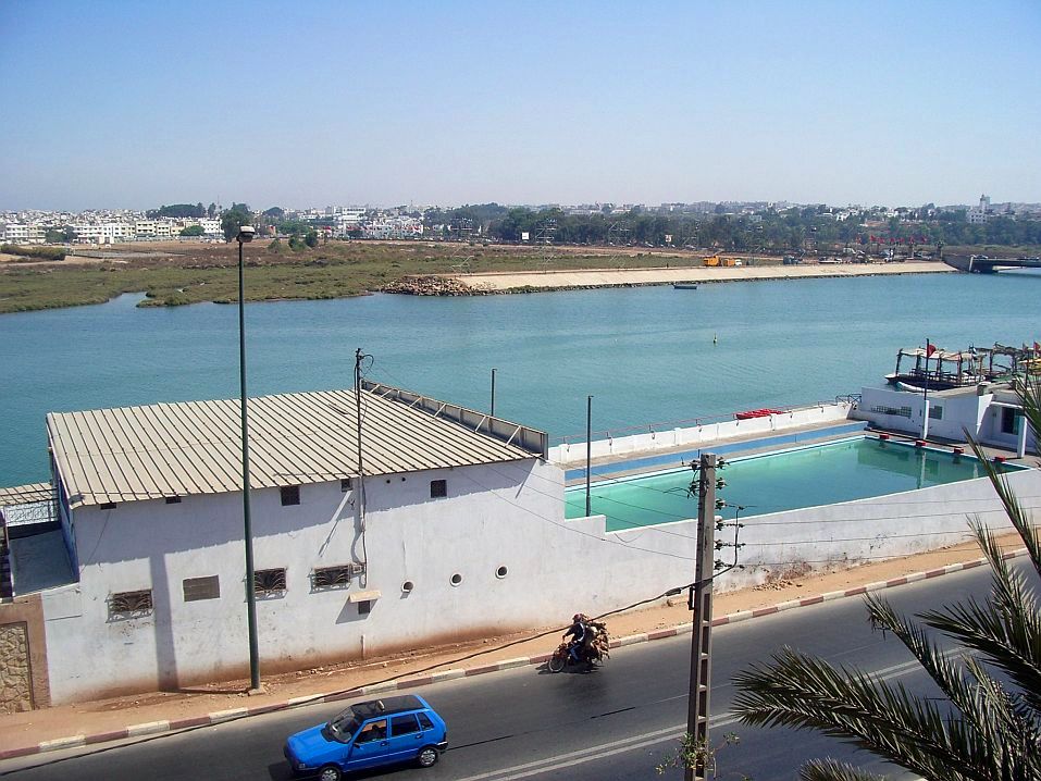 Rabat et notre ancienne et aimee piscine du CVAR-CNR.jpg