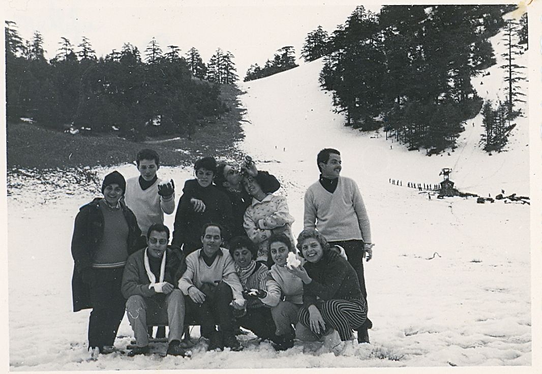 Bande de Raphy Cohen dans une station de ski region d\'Ifrane25 janv.1959.jpg