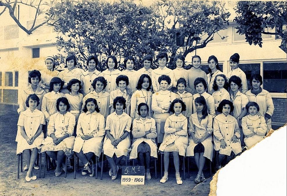Lycee de jeunes filles Rabat  5e Moderne1 1959-1960.tiers.jpg