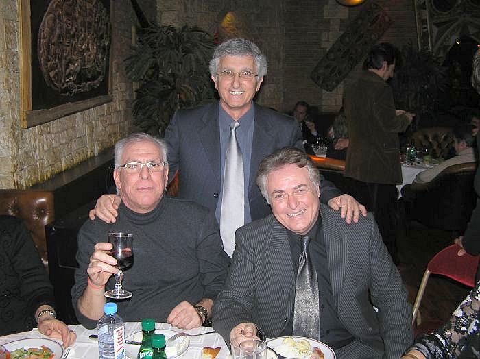 Roger Assaraf et Raphy Ruimy au Duplex , la reunion des Rbatis et Salouis a Paris en 2006.jpg