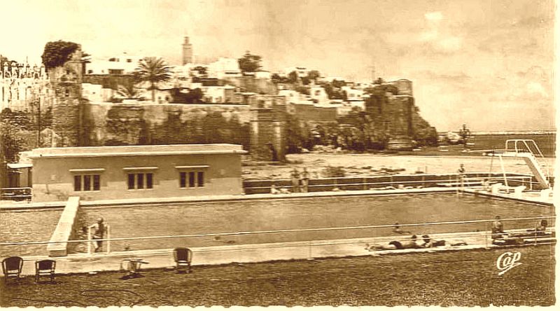 Rabat la pointe des Oudayas et le Yacht Club , année 1956.jpg