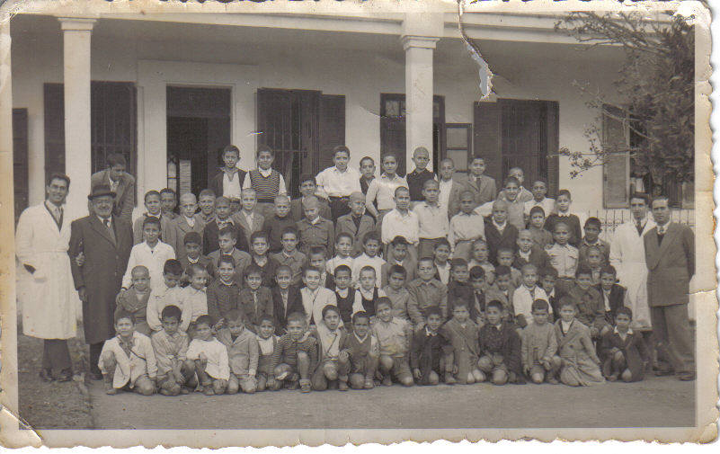 Classe de 1950-51 AIU Maroc.jpg