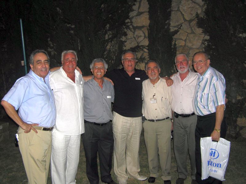 1.Loulou, Raphy et leurs amis a la reunion des anciens de  Sale, Aout 2007 Israel.jpg