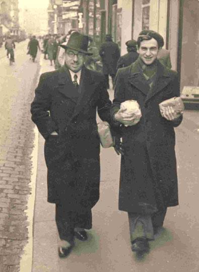 P. Roitman et le Rabbin Cassorla, Toulouse 1942..jpg