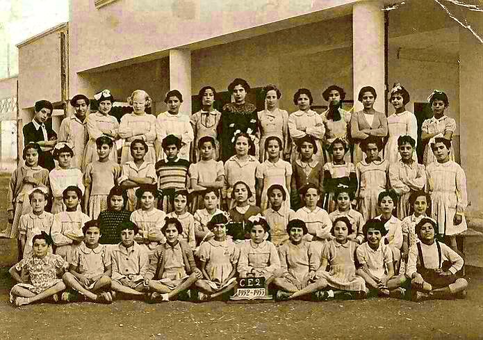 2.Ecole primaire de Sale Filles, classe de  CE2 ,Annee scolaire 1952-53.jpg